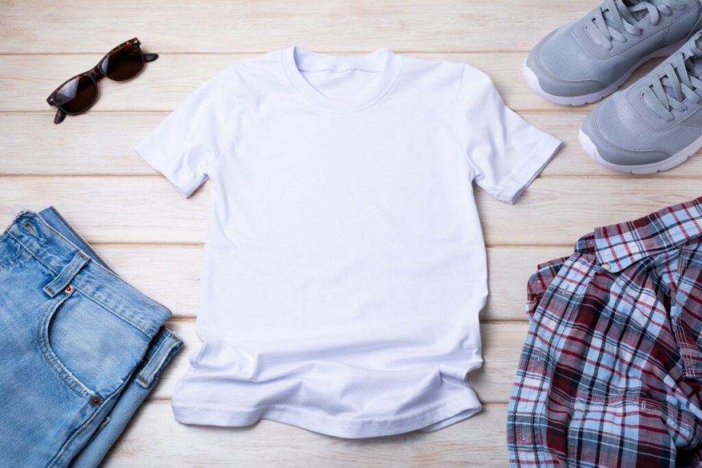 Comment assortir ses chaussures et son t-shirt ?